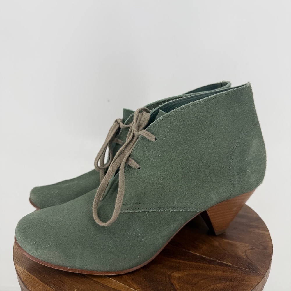 L.L.Bean Women’s Green Suede Lace-Up Booties Ankle Boots Size 11